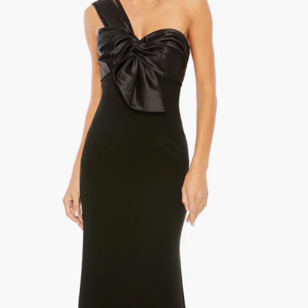 Mac Duggal evening Gown